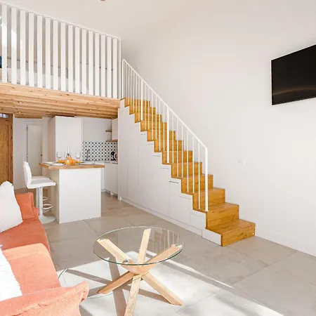 Buenavista Park Royal 아파트