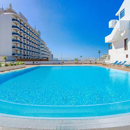 Buenavista Park Royal 아데제